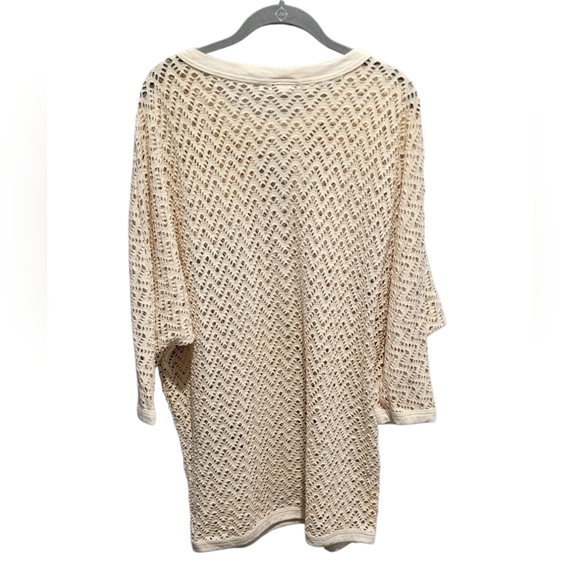 Undercover Beachware Cover Up - Picture 2 of 4